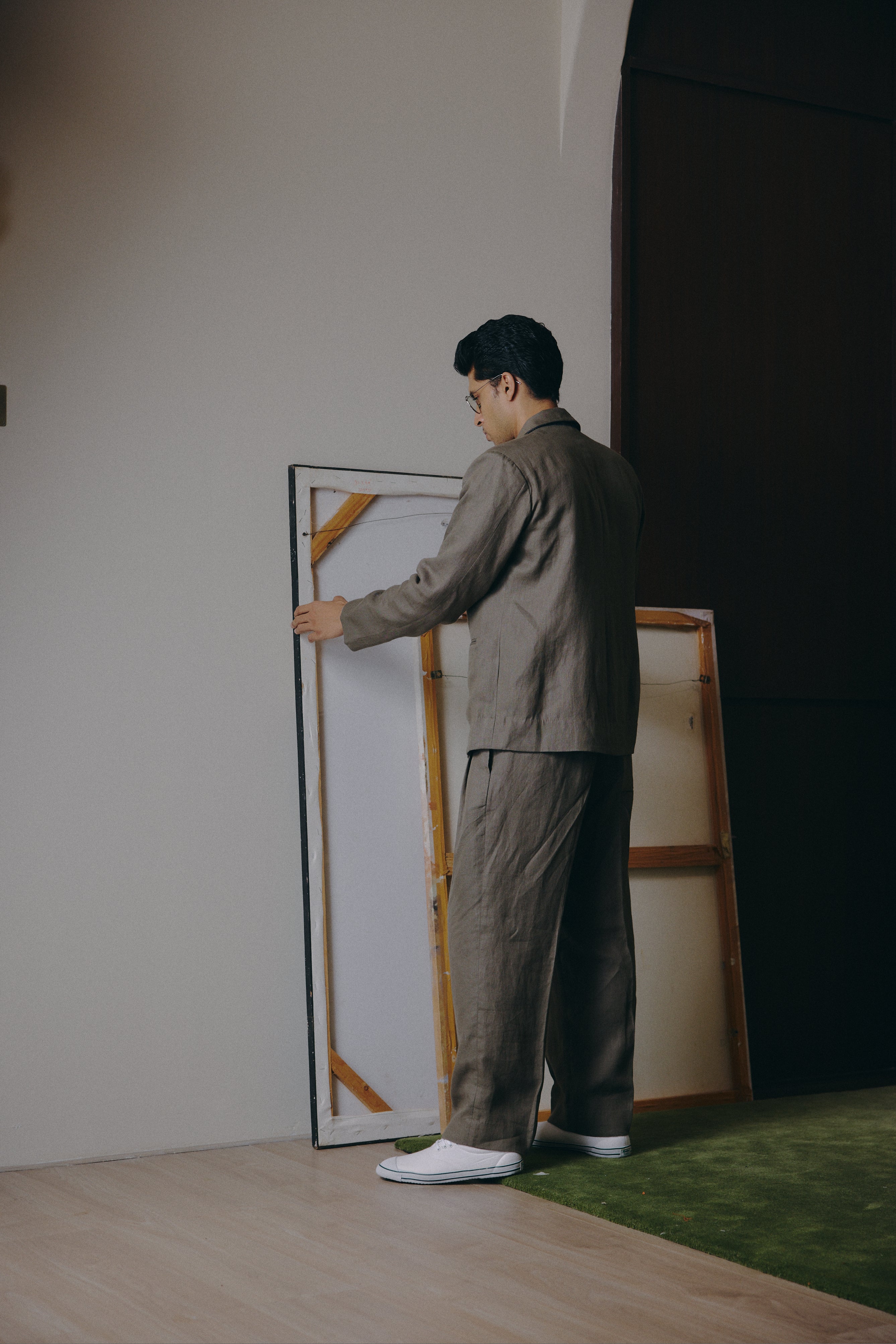 Pleated Trousers in Moss