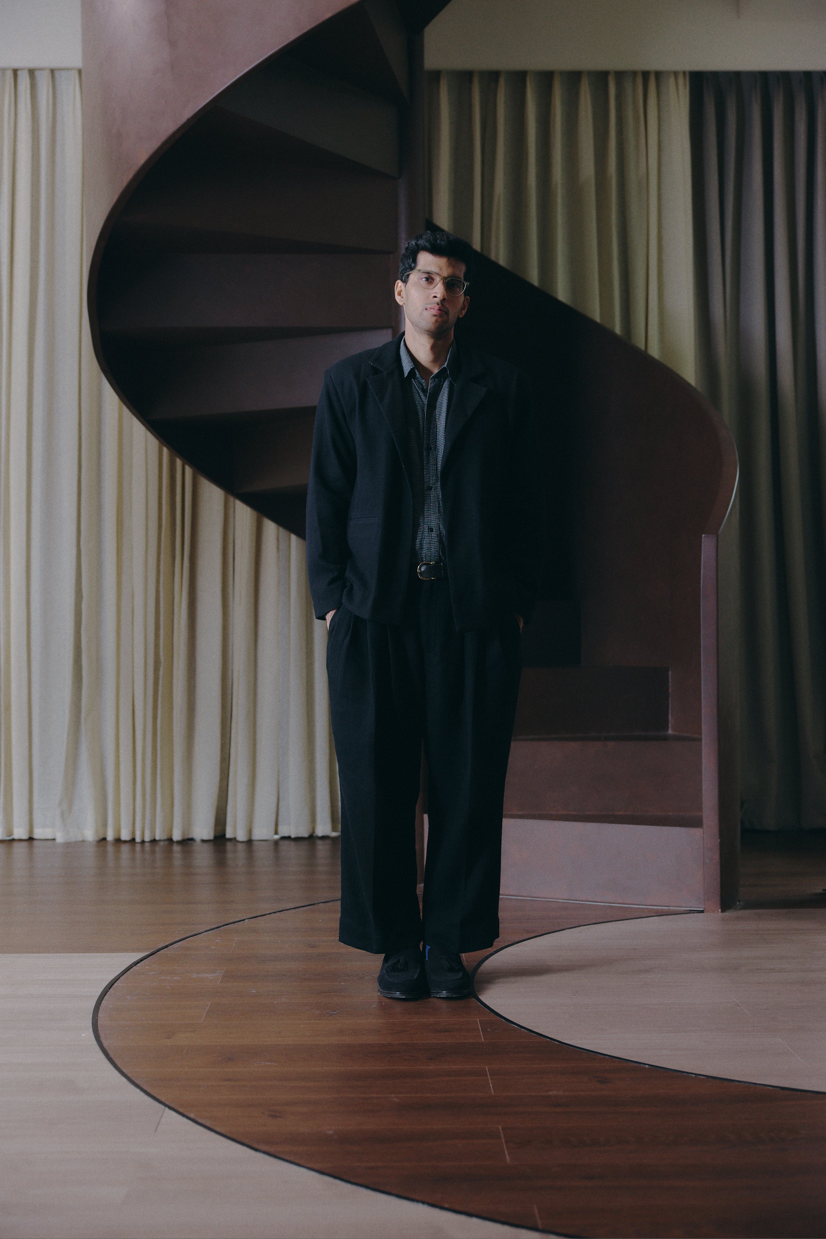 Pleated Trousers in Coal